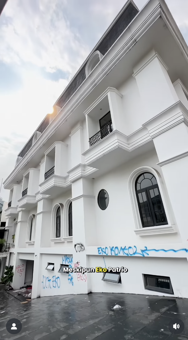 Kondisi terkini rumah Eko Patrio. (Instagram/@bagindah_